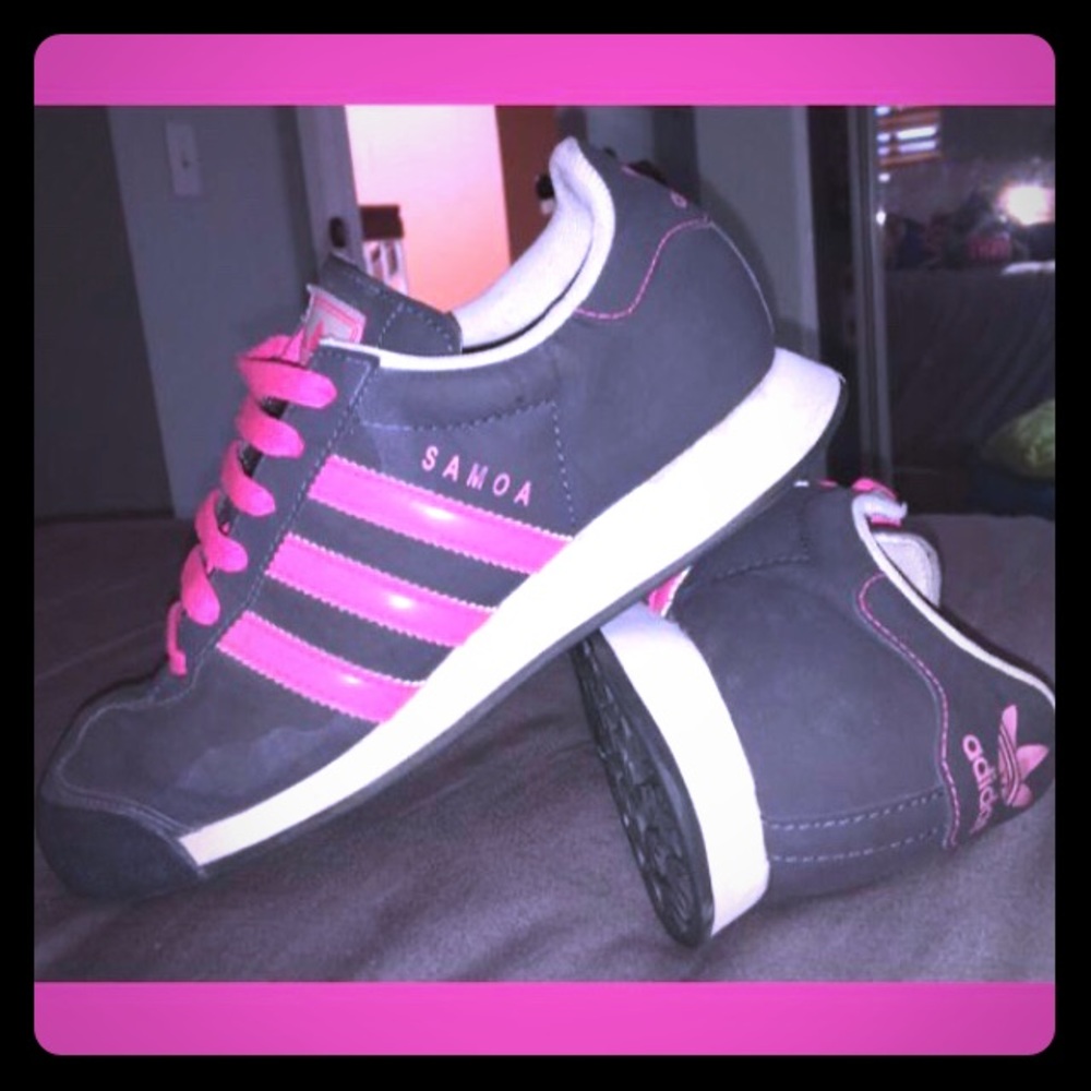 Girls size 4 Adidas Samoa Shoes